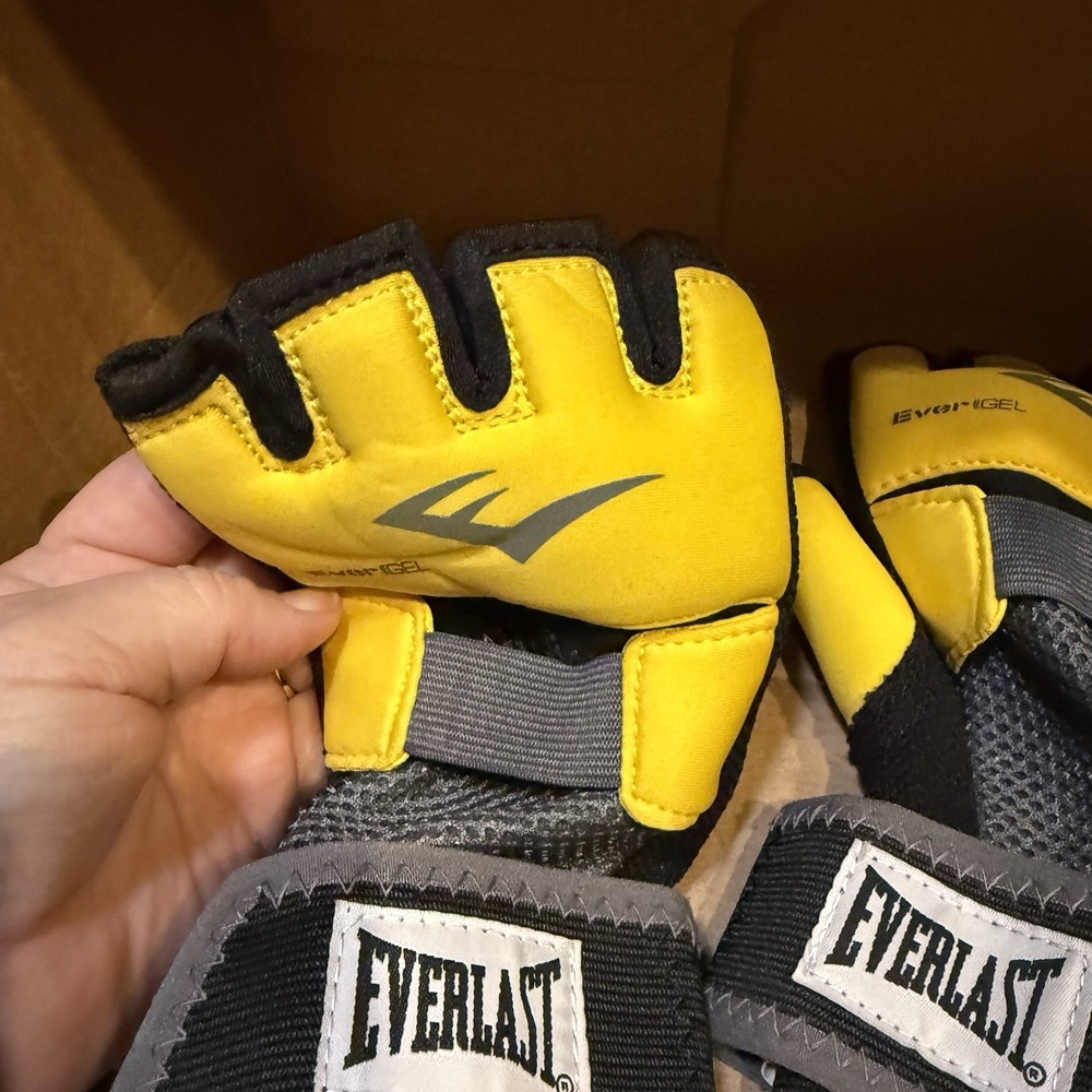 Everlast Evergel Hand Wraps Black/Yellow, Size Large - Picture 2 of 4